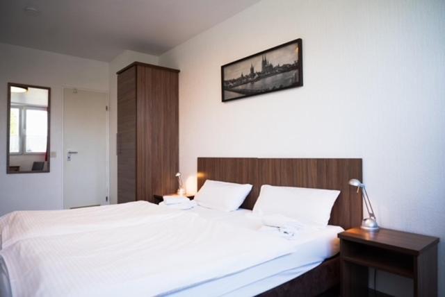 Hotel Fassbender Pulheim Exterior photo
